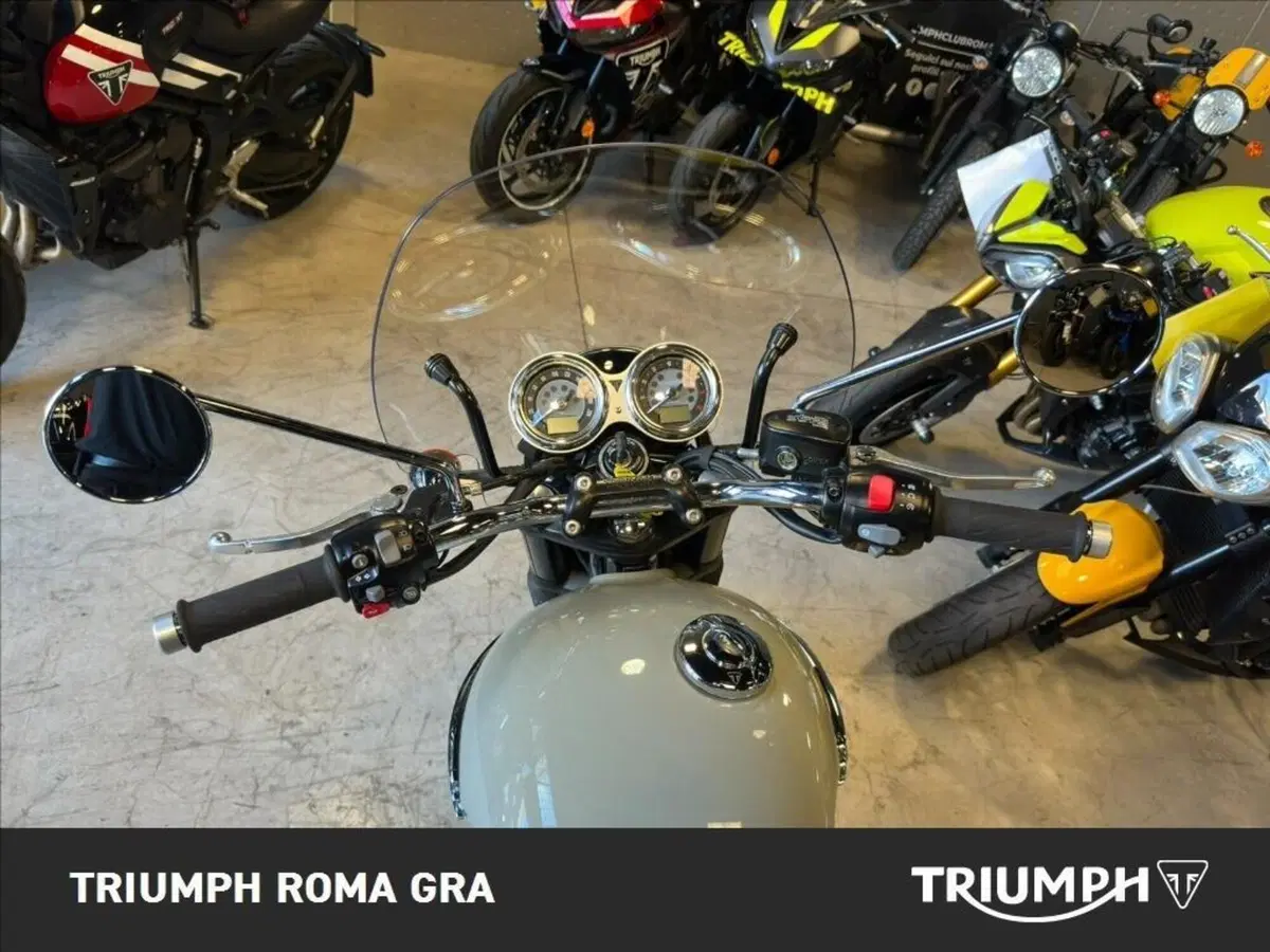 Triumph Bonneville T120 (2026) (15)