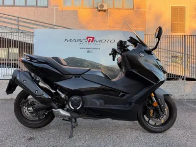 Yamaha T-Max 560 Tech Max (2022 - 24) usata