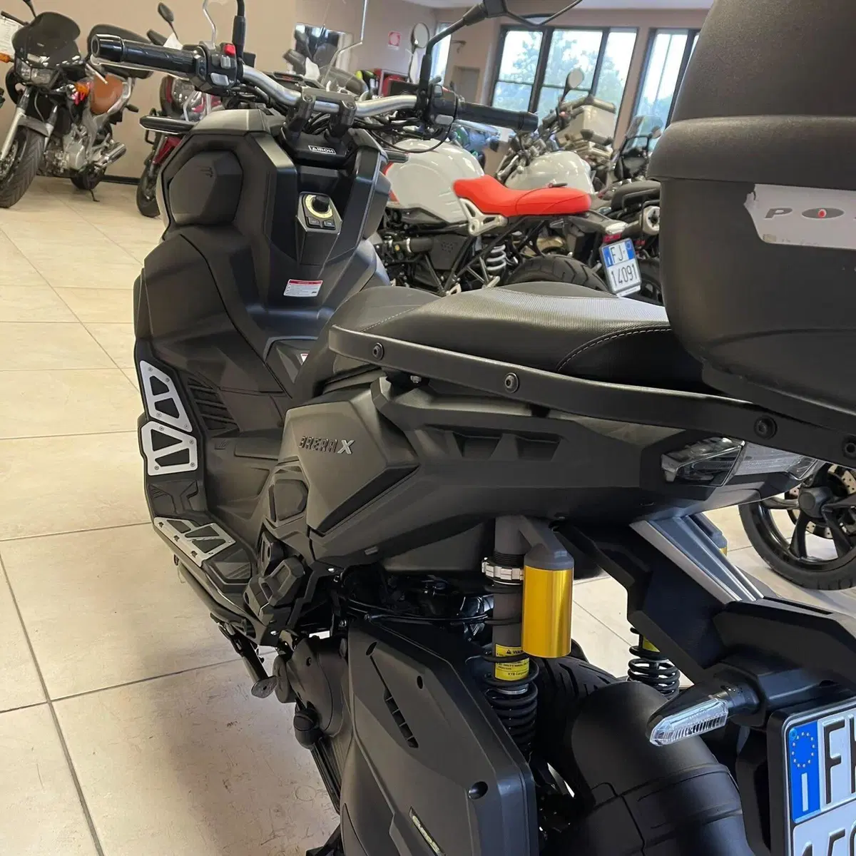 Kl Brera X 300 (2022 - 24) (10)