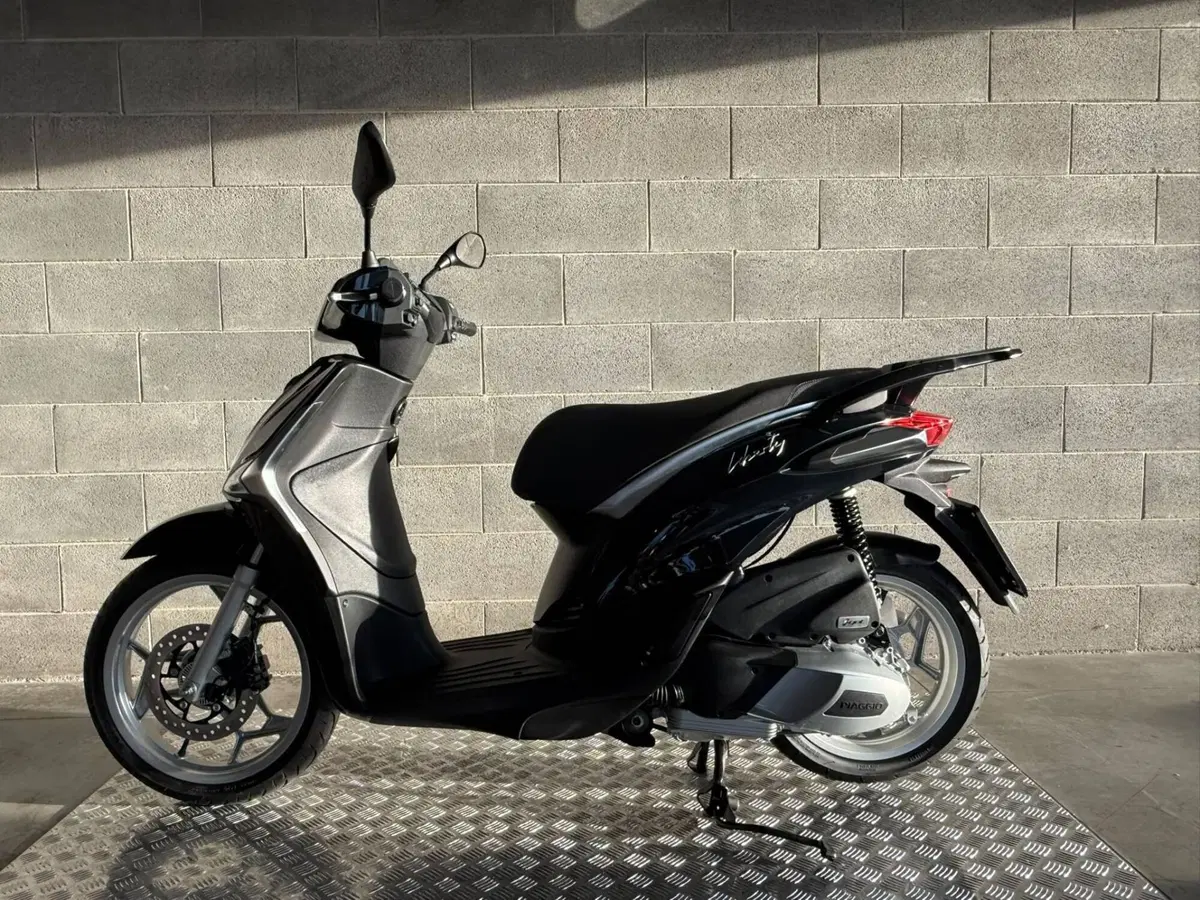 Piaggio Liberty 150 (2025 - 26) (2)
