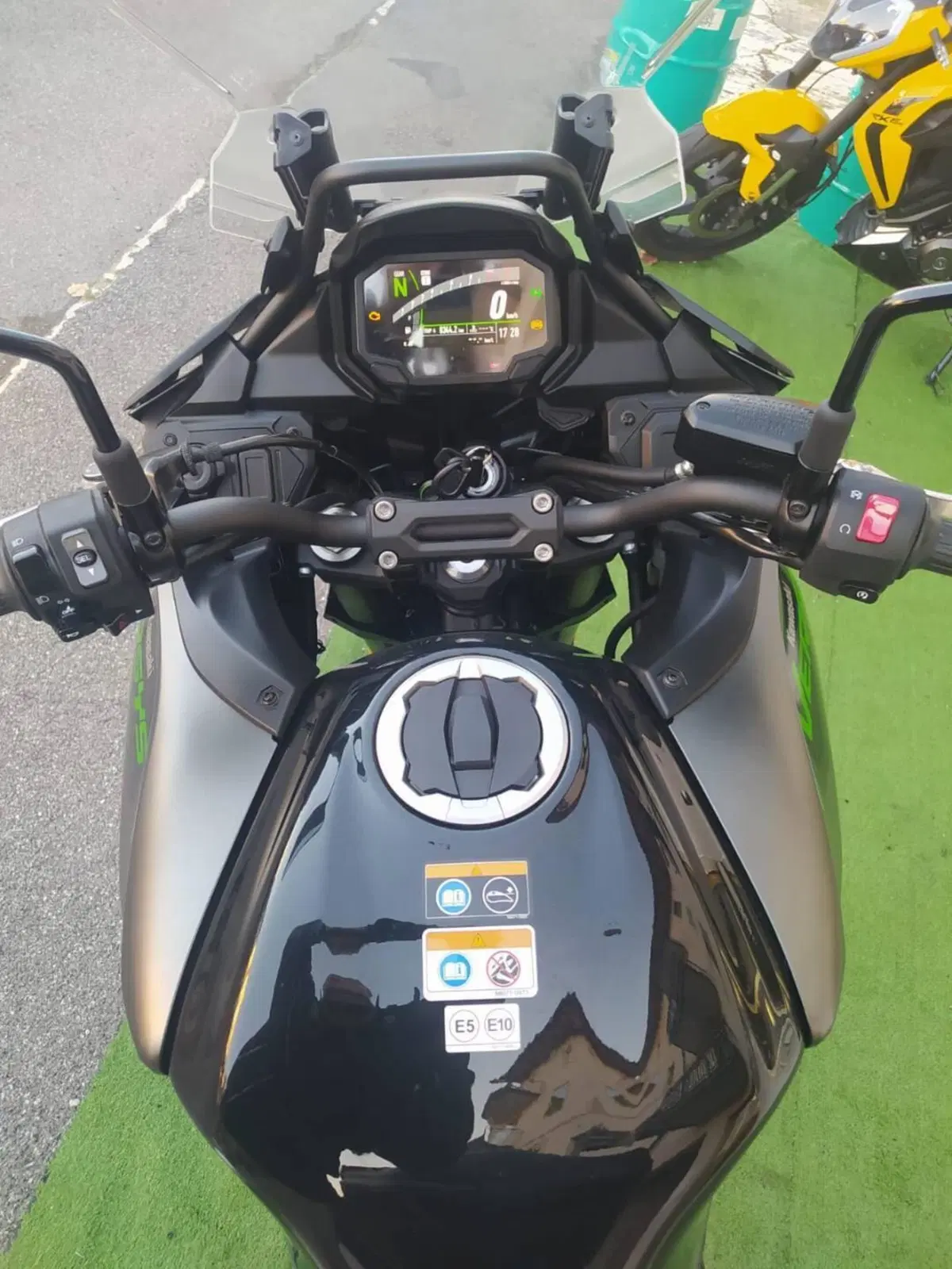 Kawasaki Versys 650 (2025 - 27) (8)