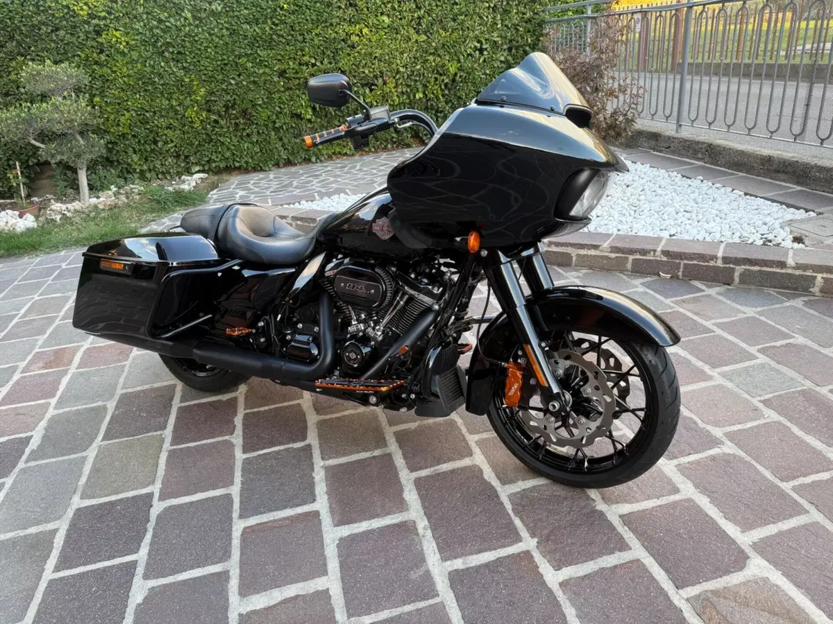 Harley-Davidson Road Glide Special (2021 - 23)