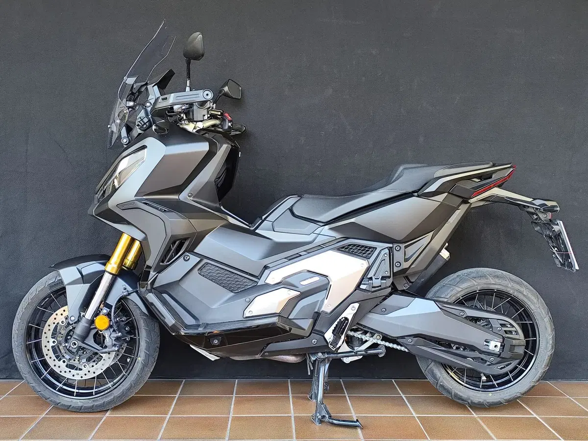 Honda X-ADV 750 DCT (2021 - 24) (2)
