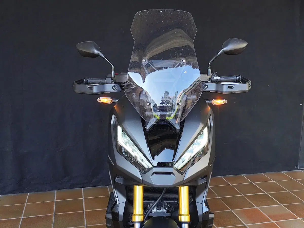 Honda X-ADV 750 DCT (2021 - 24) (3)