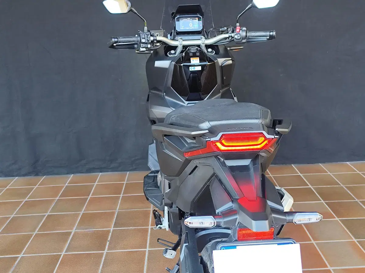 Honda X-ADV 750 DCT (2021 - 24) (4)