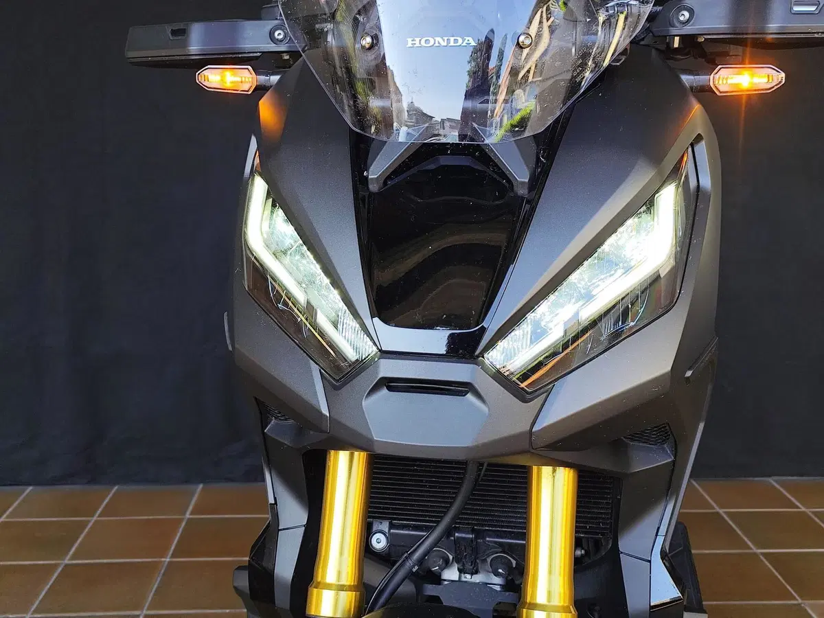 Honda X-ADV 750 DCT (2021 - 24) (13)