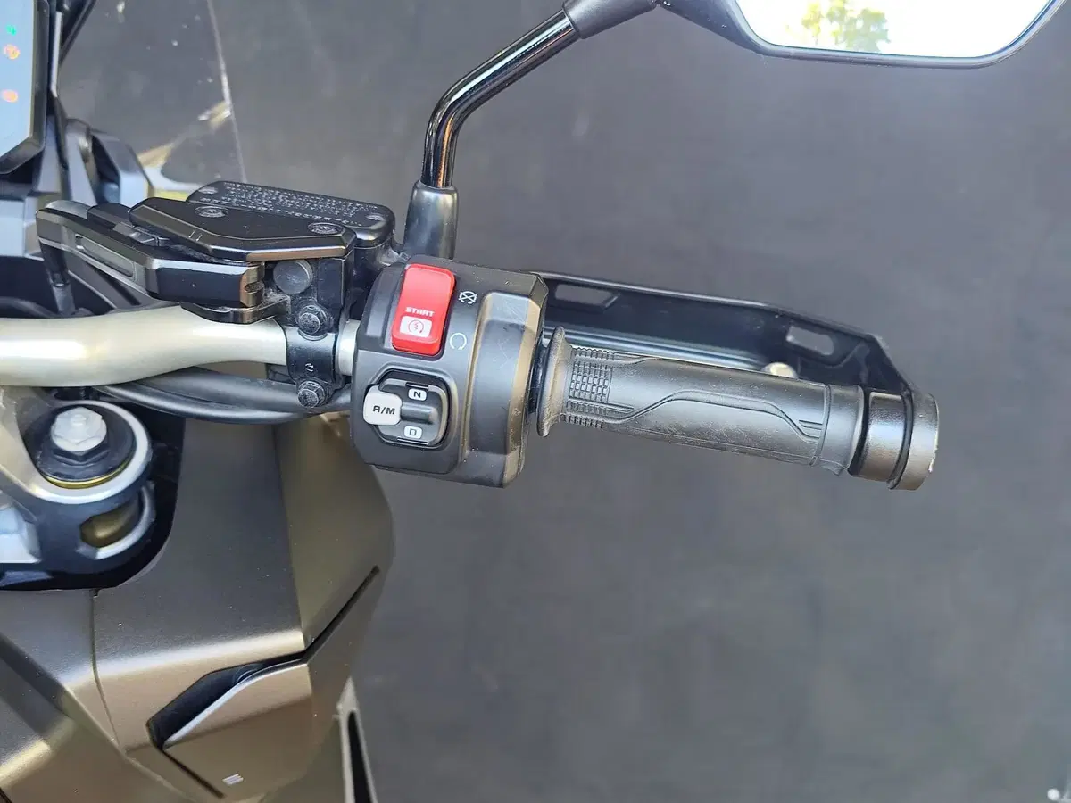 Honda X-ADV 750 DCT (2021 - 24) (18)