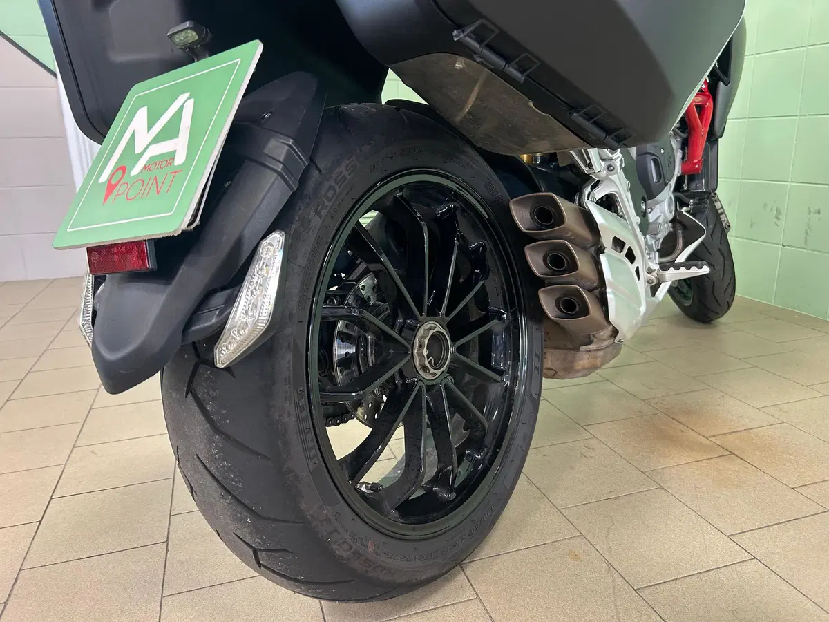 MV Agusta Turismo Veloce 800 (2017 - 19) (20)