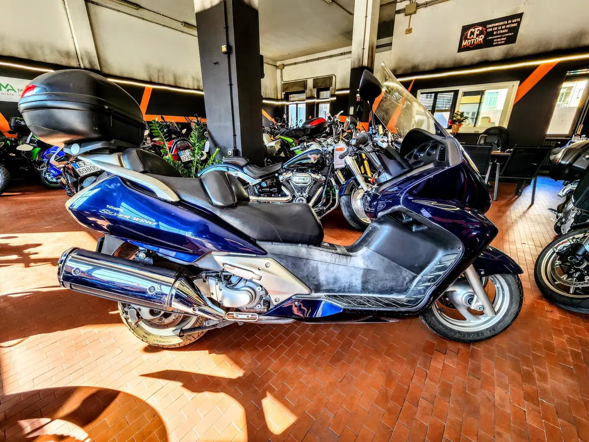 Honda Silver Wing 600 (2001 - 05)