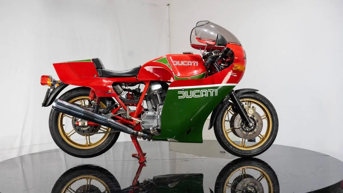 Ducati 900 MHR (Mike Hailwood Replica) (5)