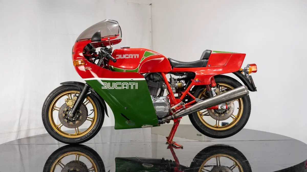 Ducati 900 MHR (Mike Hailwood Replica) (8)