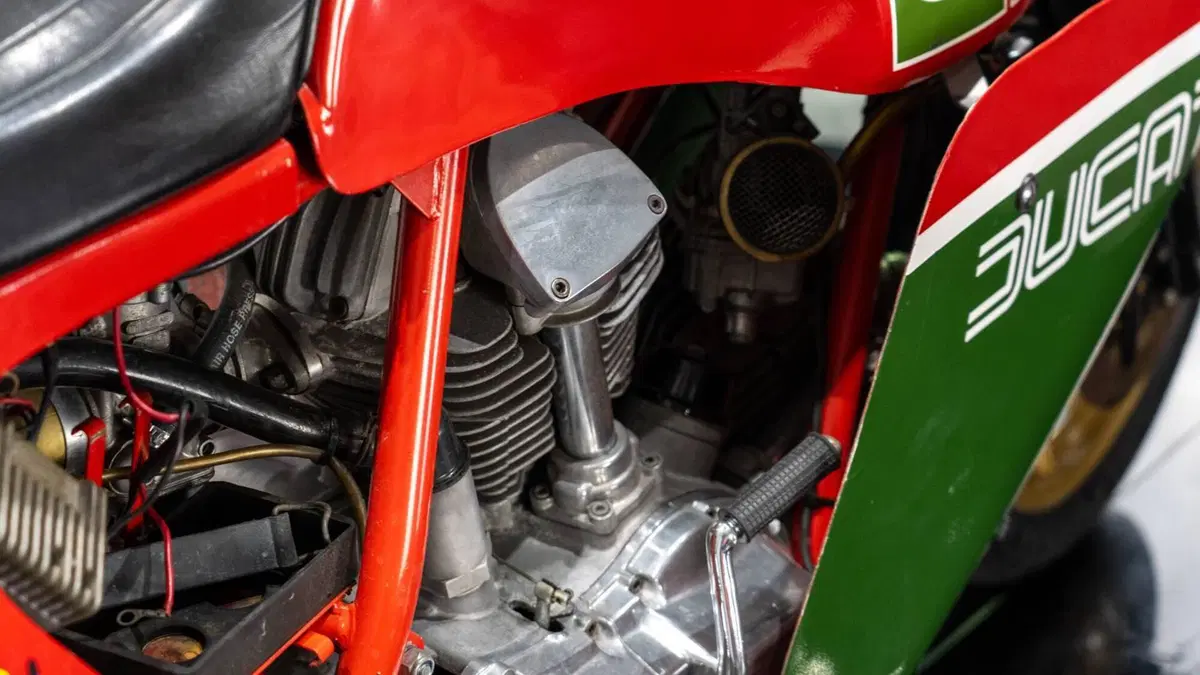 Ducati 900 MHR (Mike Hailwood Replica) (15)