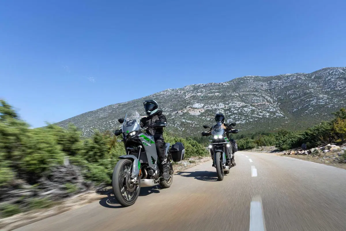 Nuova Kawasaki KLE 650: 21 pollici, 70 CV e un prezzo che sorprende [GALLERY] (3)