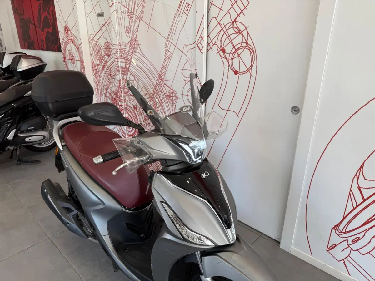 Kymco People 125i S (2021 - 25) (10)