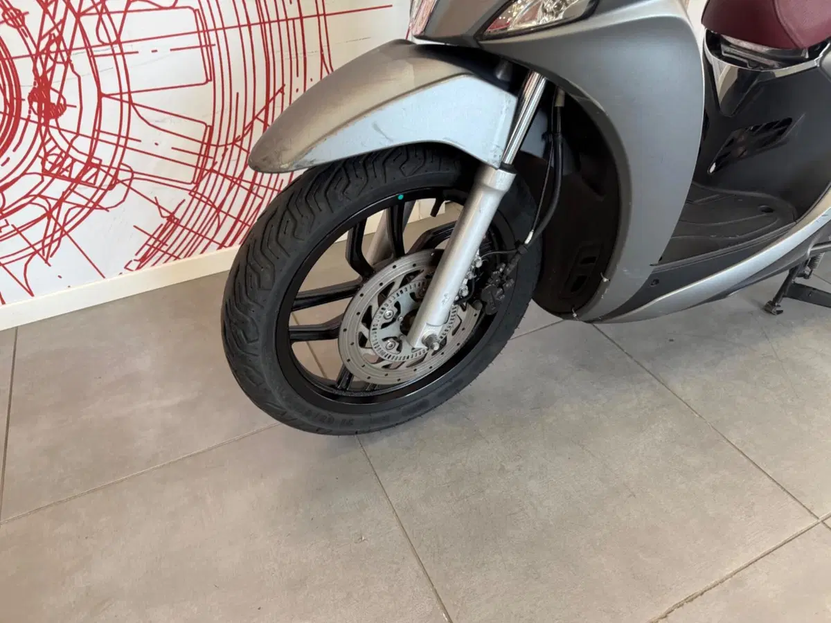 Kymco People 125i S (2021 - 25) (13)
