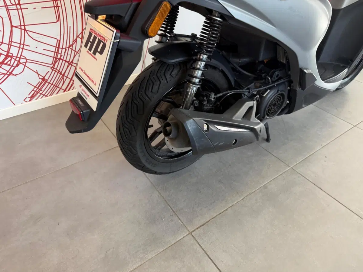 Kymco People 125i S (2021 - 25) (11)