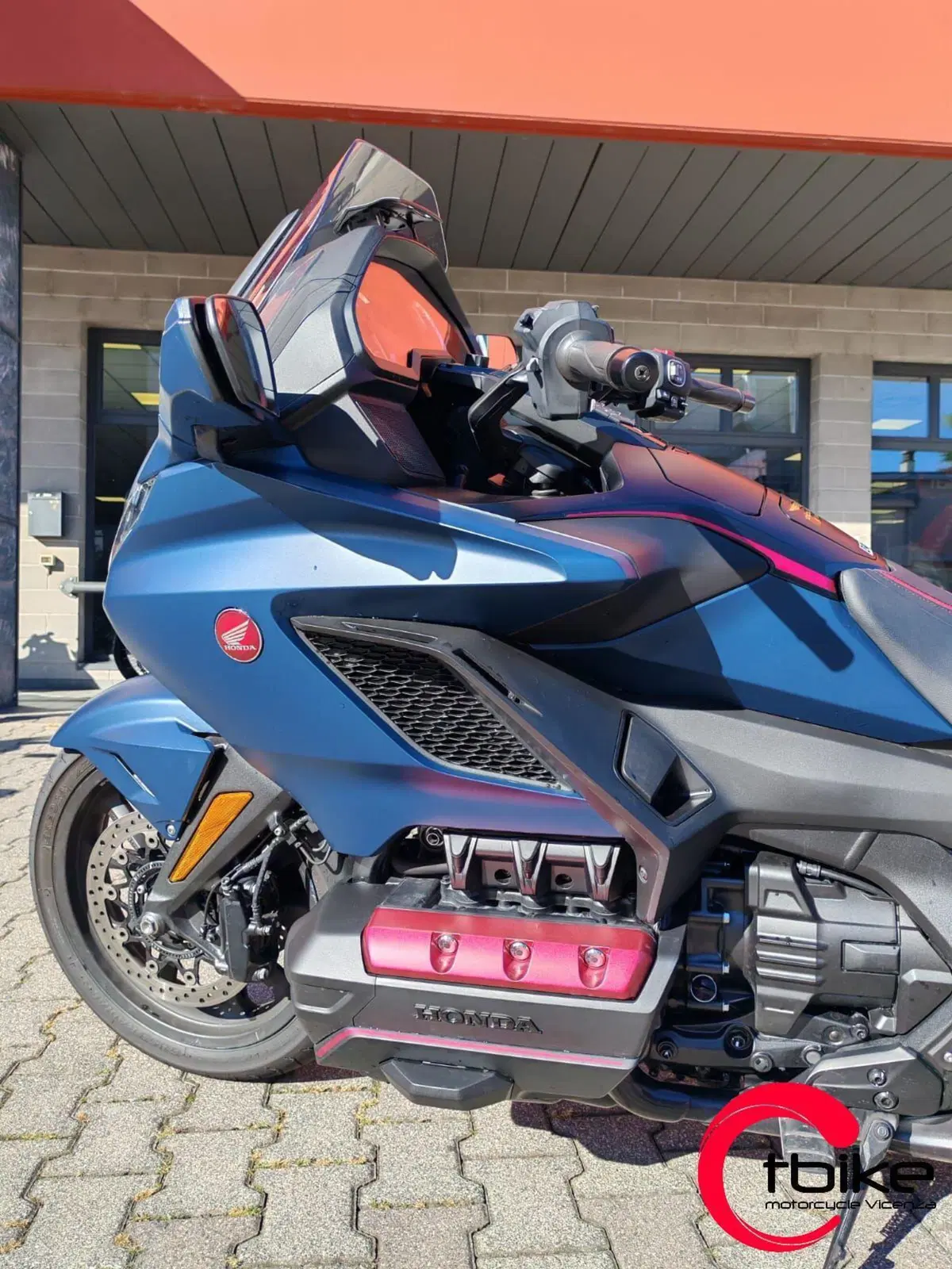 Honda GL 1800 Gold Wing DCT (2021 - 24) (2)