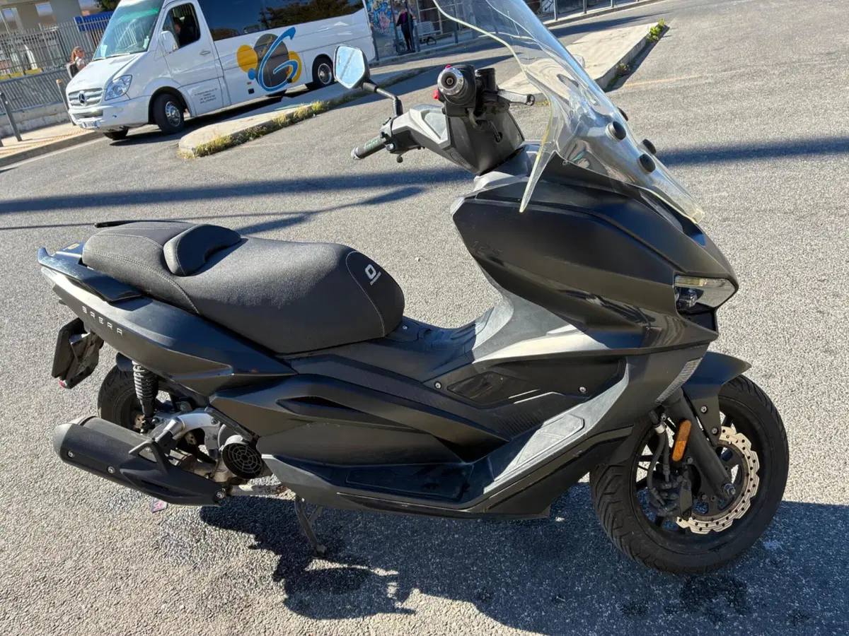 Over Brera 125 (2021 - 23) (3)