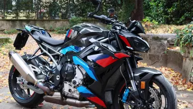 BMW M 1000 R: 210 CV e 199 kg, la videoscheda tecnica completa [VIDEO]