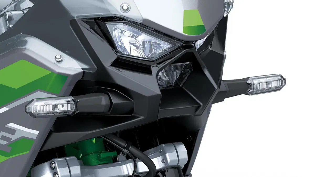 Kawasaki KLE 650 KLE 650 SE (2027) (11)
