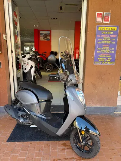 Sym Mio 50 (2021 - 26) usata