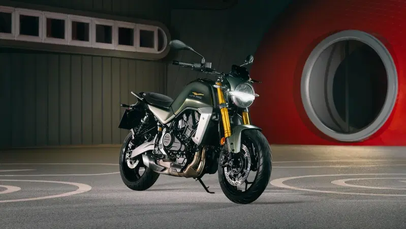 Moto Guzzi The Trip: la nuova roadster 500