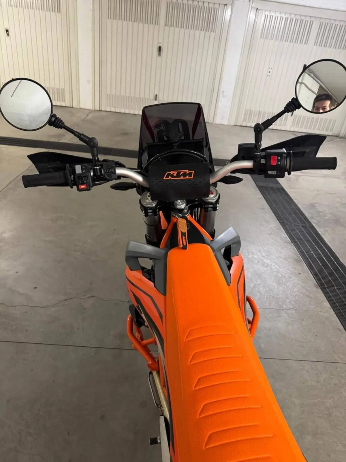 KTM 690 Enduro R (2022 - 25) (6)