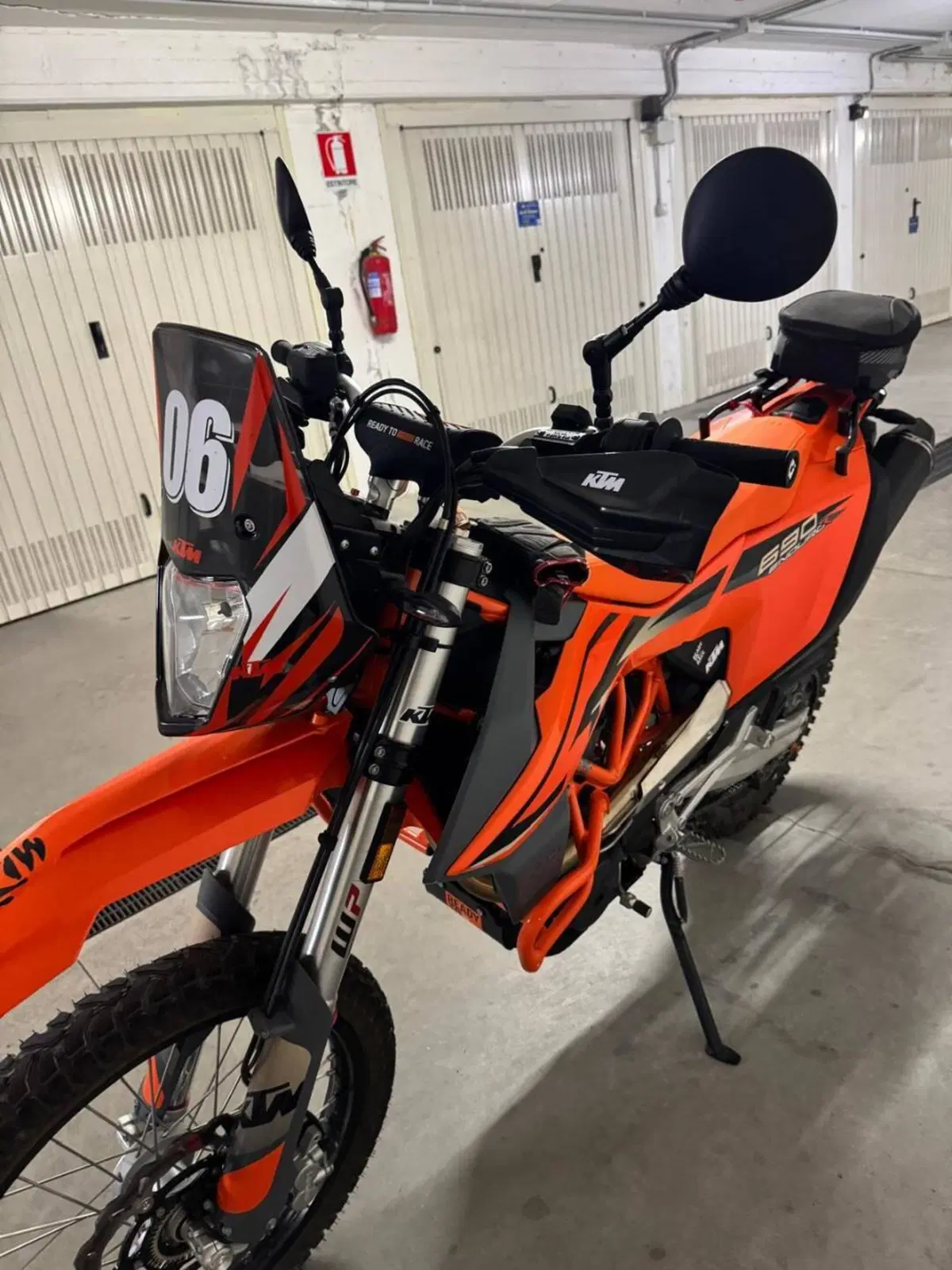 KTM 690 Enduro R (2022 - 25) (7)