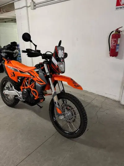 KTM 690 Enduro R (2022 - 25) usata