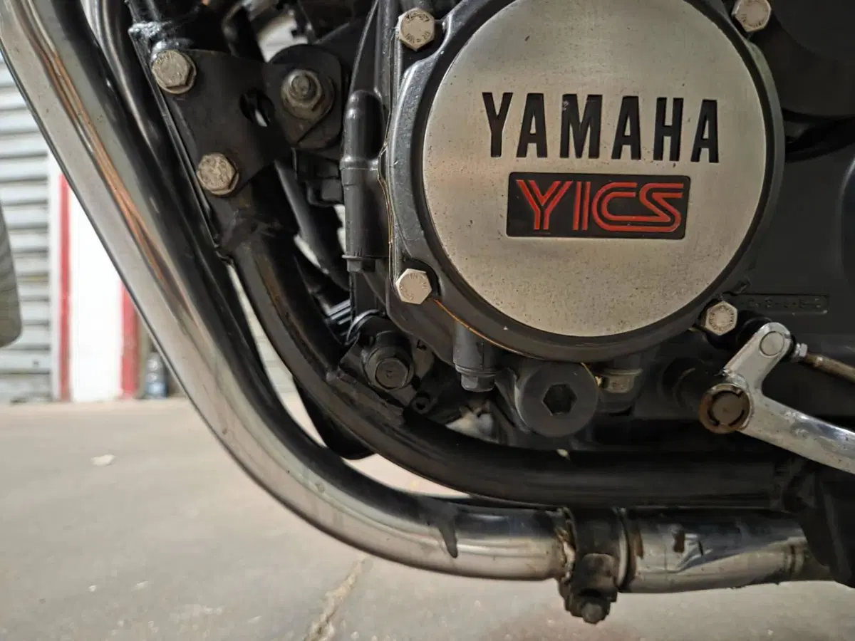 Yamaha XJ 550 (2)