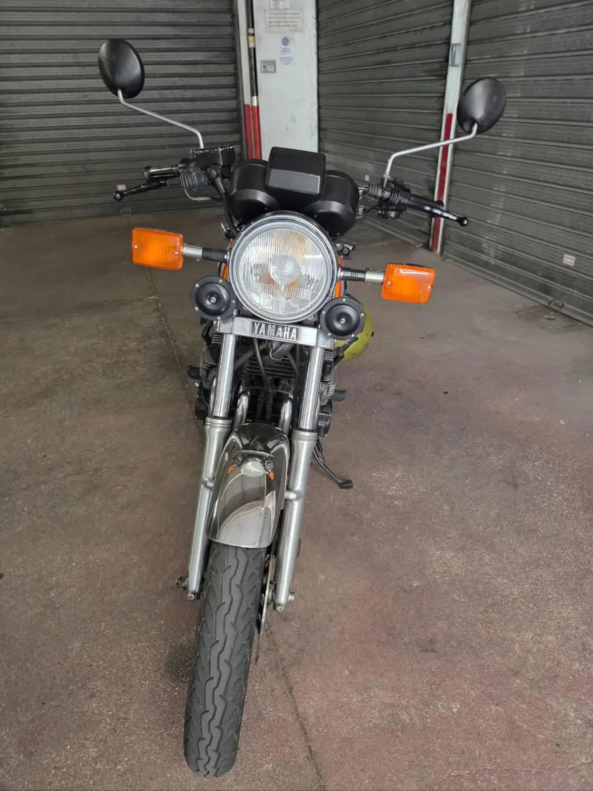 Yamaha XJ 550 (3)