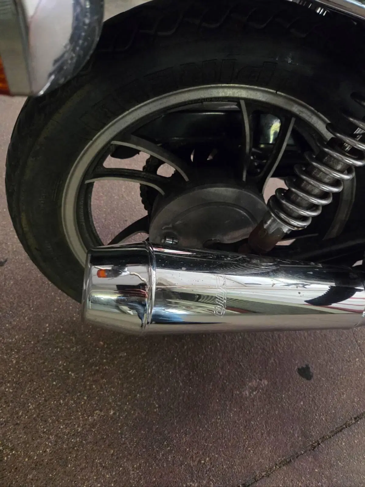 Yamaha XJ 550 (7)