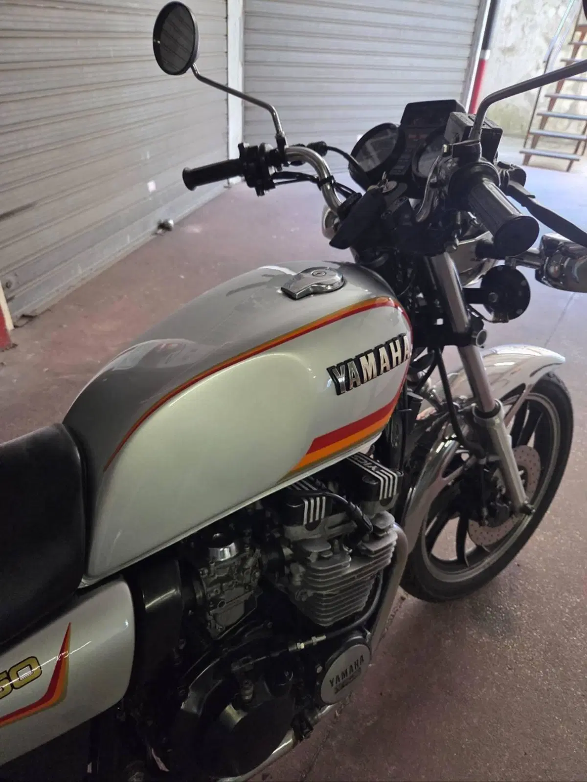 Yamaha XJ 550 (8)
