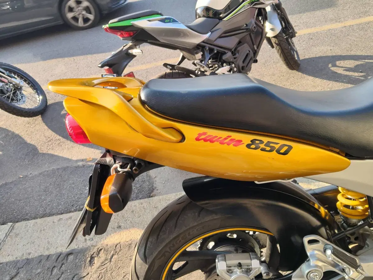 Yamaha TDM 850 (2)