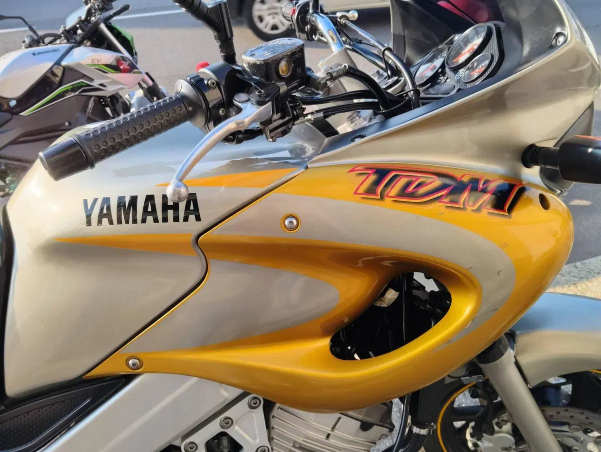 Yamaha TDM 850 (3)
