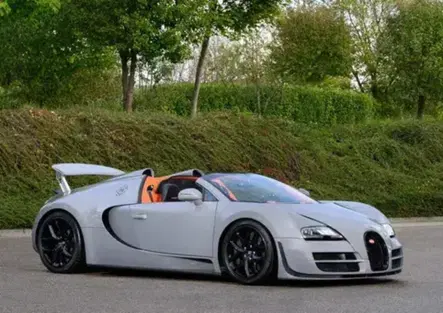 Bugatti Veyron, Ferrari 275 GTS e Alfa Romeo RZ: all’asta a Zurigo oltre 80 auto da collezione