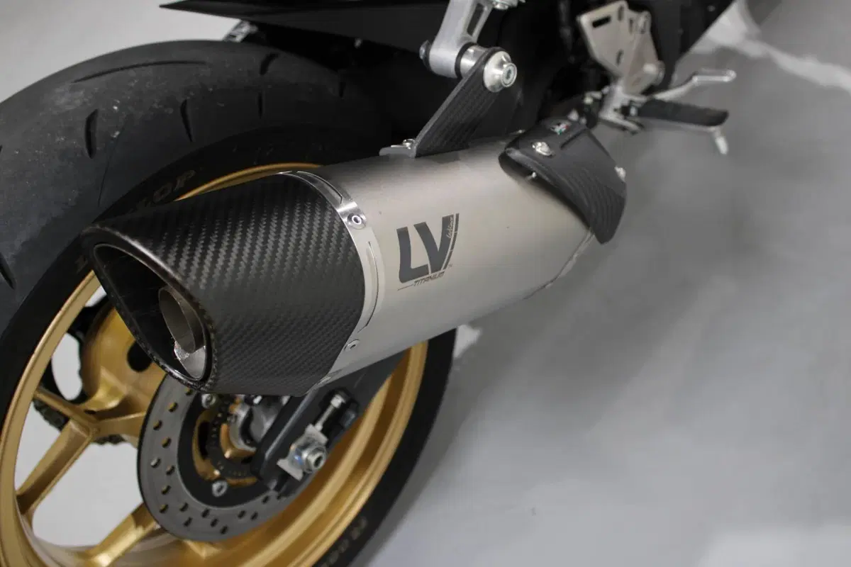 Honda CB 1000 Hornet SP (2025 - 26) (7)