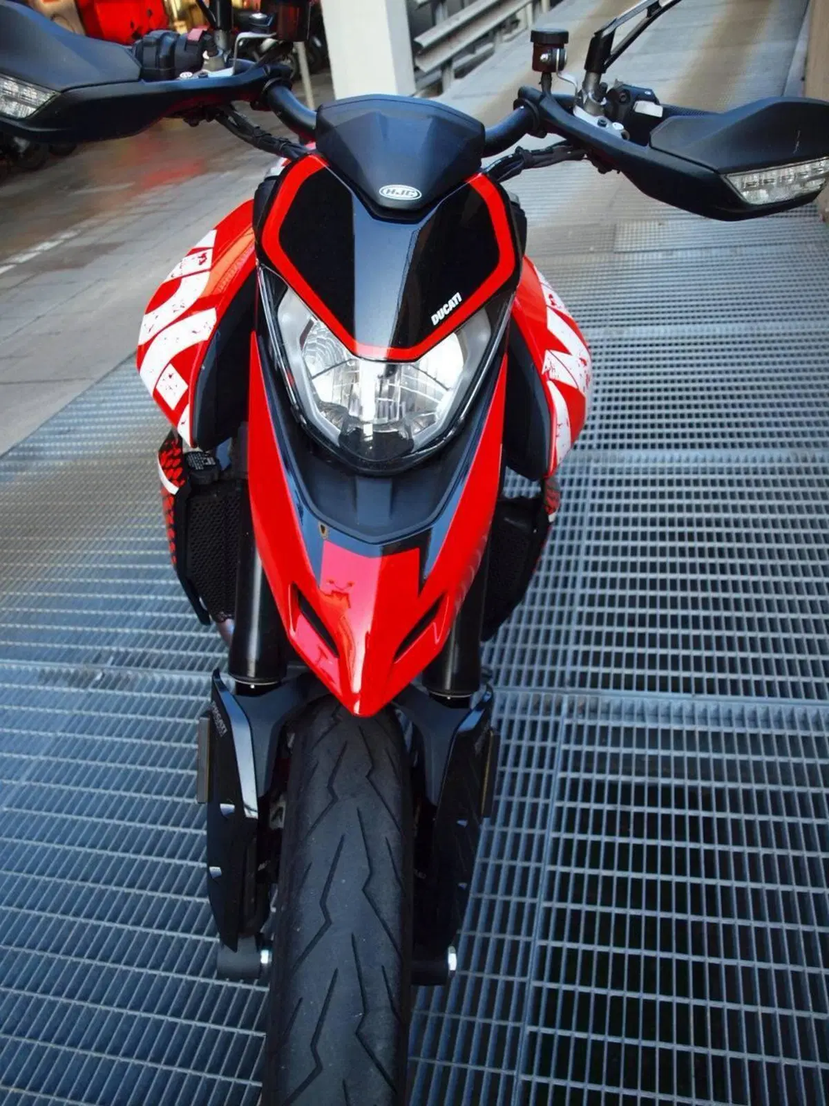Vendo Ducati Hypermotard 950 SP (2022 - 25) usata a Torino (codice ...