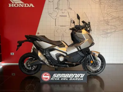 Honda X-ADV 750 (2025 - 27) nuova