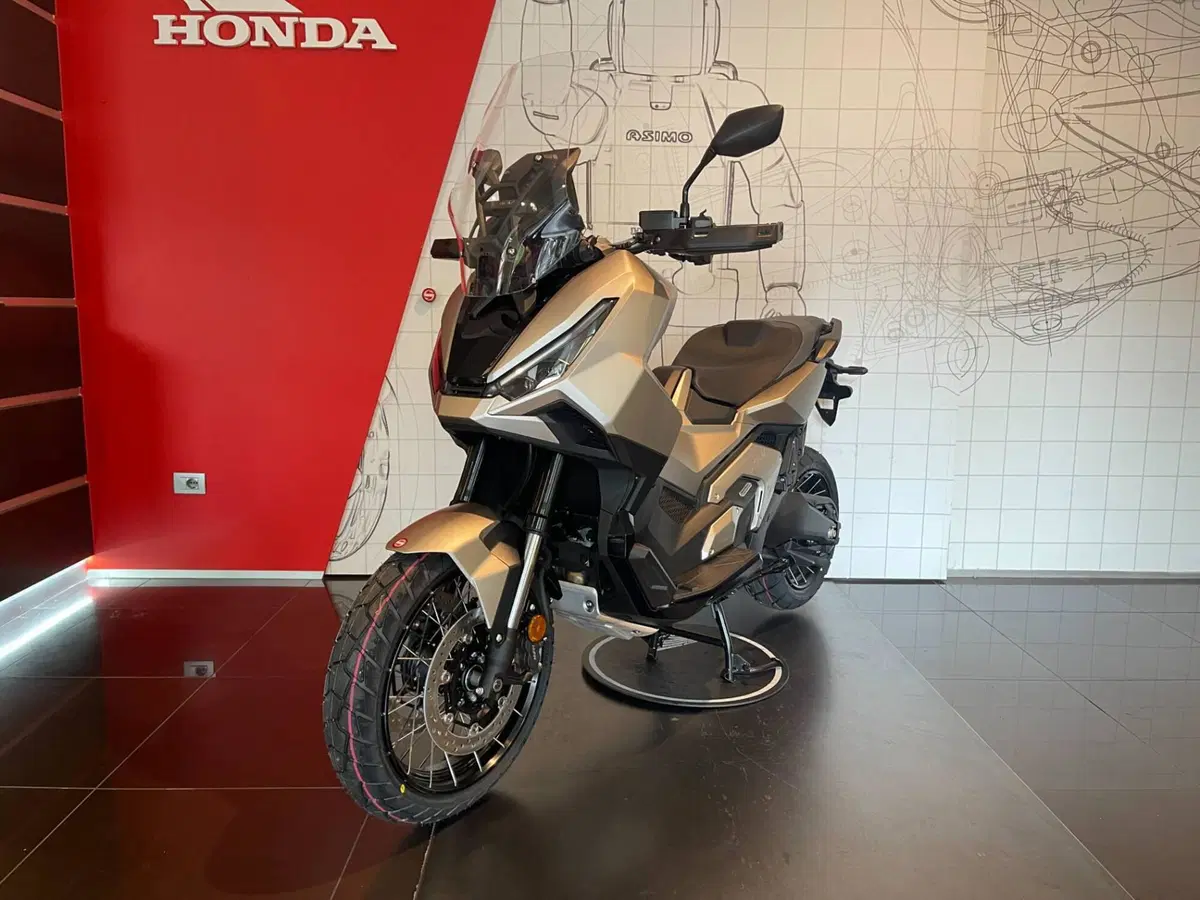 Honda X-ADV 750 (2025 - 27) (4)