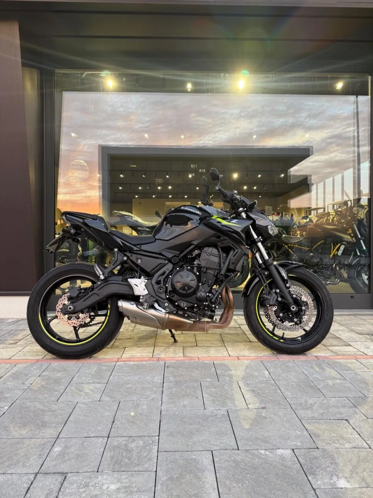 Kawasaki Z 650 (2025 - 27)