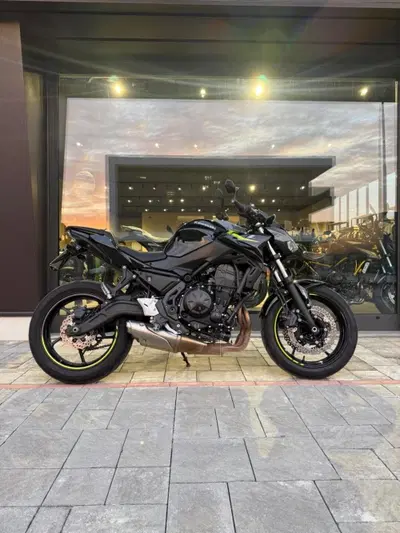 Kawasaki Z 650 (2025 - 27) usata
