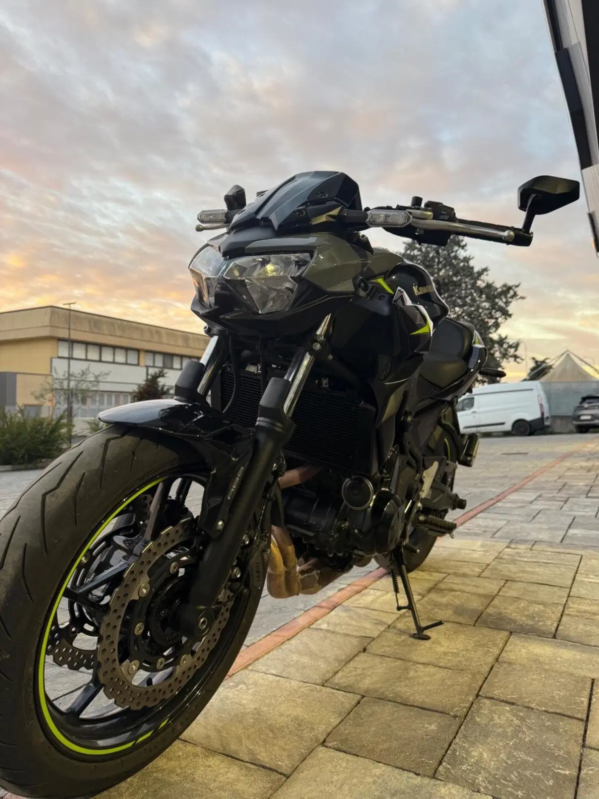 Kawasaki Z 650 (2025 - 27) (5)