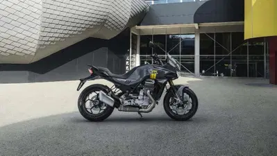 Moto Guzzi V100 Mandello S (2025 - 26) nuova