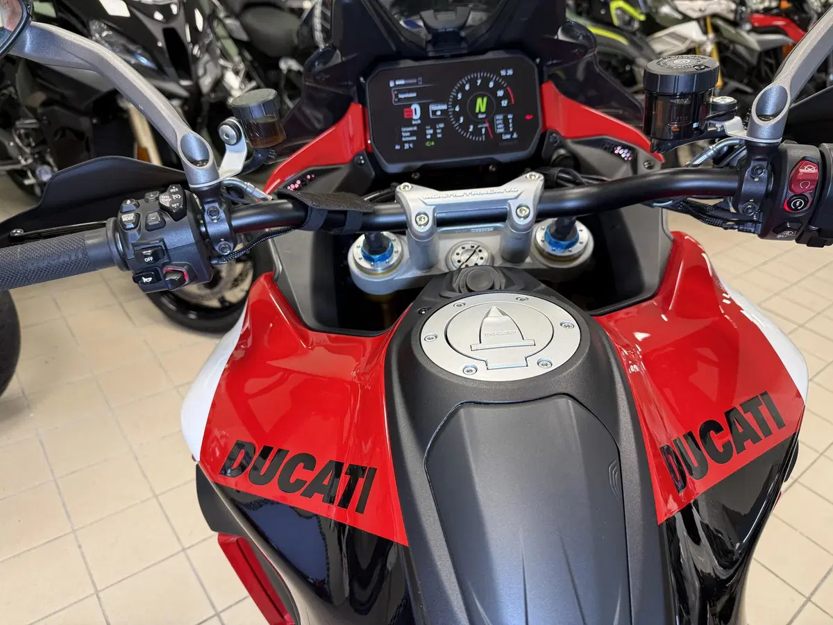 Ducati Multistrada V4 Pikes Peak (2021 - 24) (11)