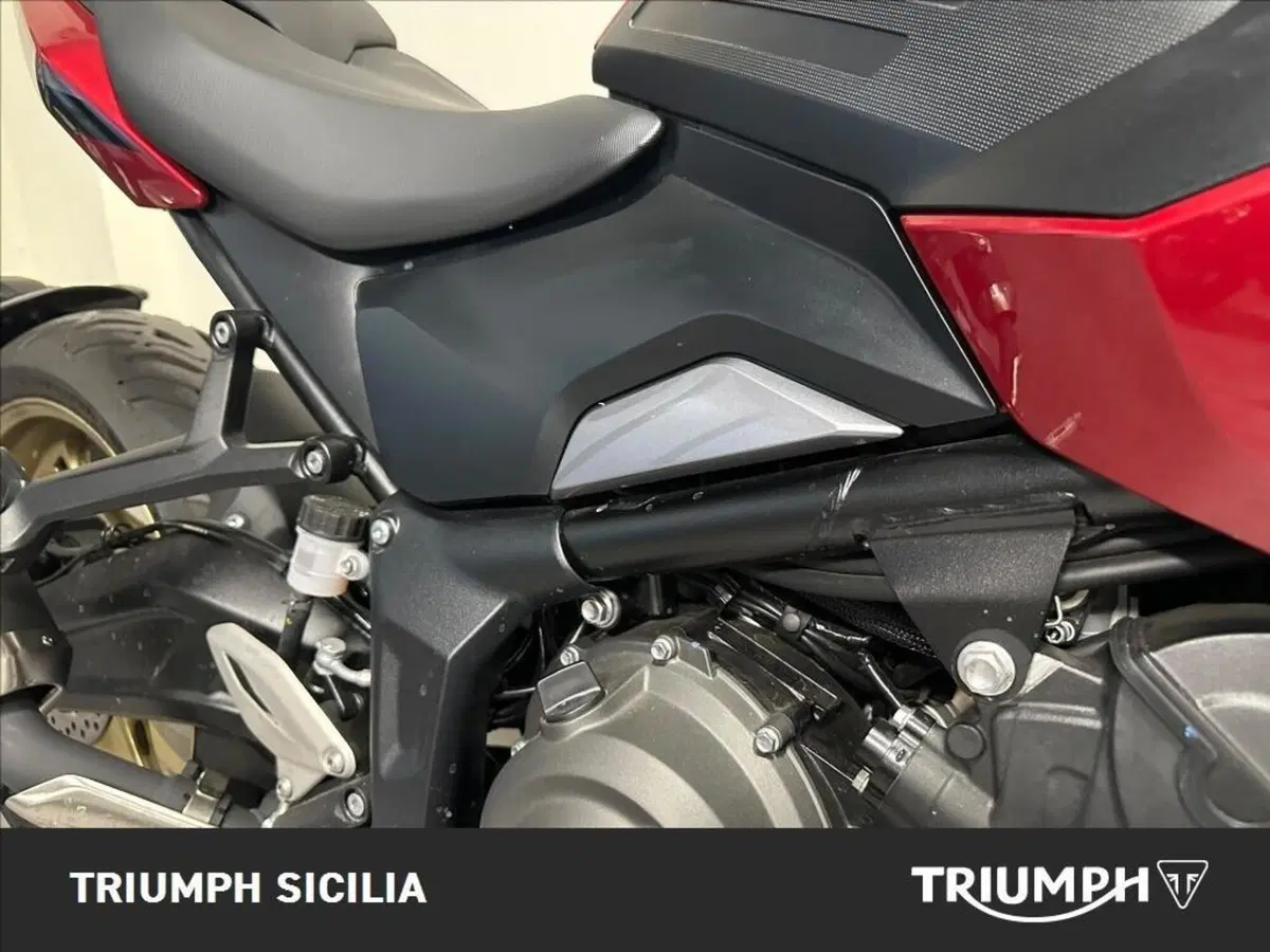 Triumph Trident 800 (2026) (8)