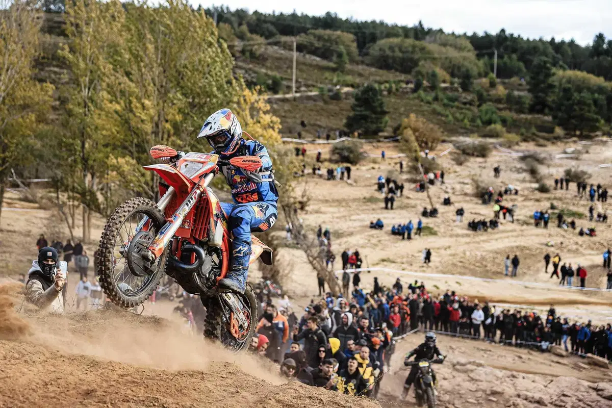 Mondiale Hard Enduro. Ep.8. Mario Roman vince l’Hixpania, Manuel Lettenbichler è Campione del Mondo (10)