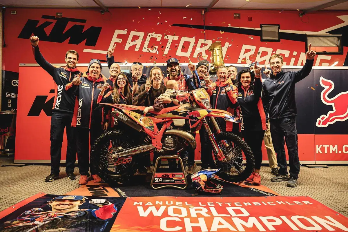 Mondiale Hard Enduro. Ep.8. Mario Roman vince l’Hixpania, Manuel Lettenbichler è Campione del Mondo (18)