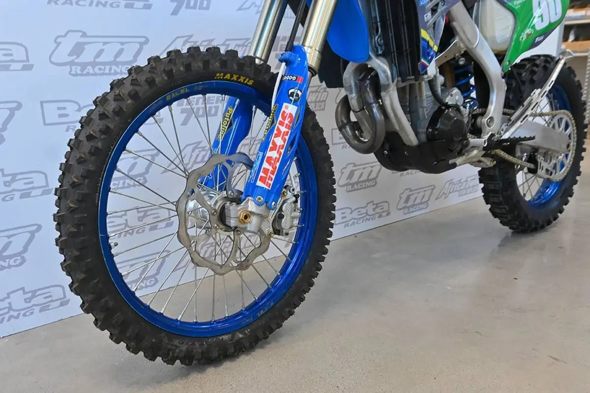 Tm Moto EN 300 4T ES Fi (2026) (9)