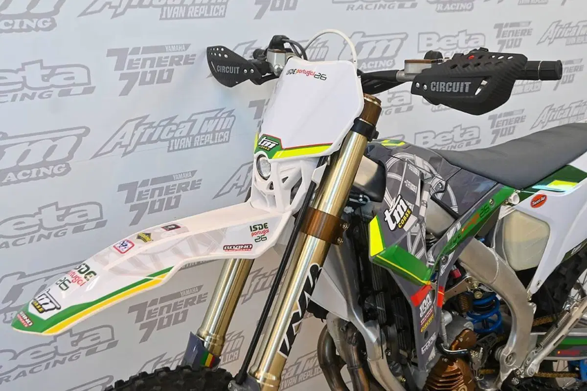 Tm Moto EN 300 4T ES Fi (2027) (10)
